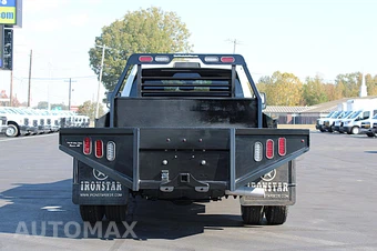 2024 Ram 3500 Cab Chassis SLT Crew Cab DRW - miniatura 9