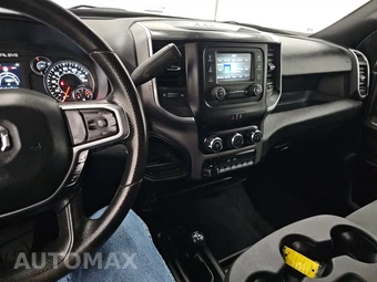 2024 Ram 3500 Cab Chassis SLT Crew Cab DRW – miniatura 11