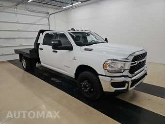 2024 Ram 3500 Cab Chassis SLT Crew Cab DRW – miniatura 3