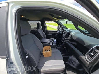 2024 Ram 3500 Cab Chassis SLT Crew Cab DRW - miniatura 17