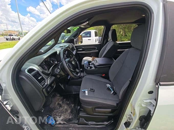 2024 Ram 3500 Cab Chassis SLT Crew Cab DRW - miniatura 6