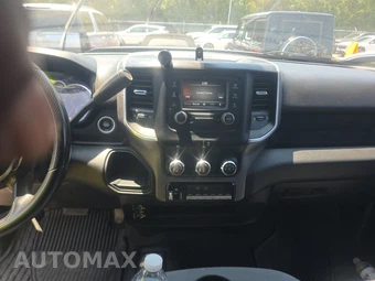 2024 Ram 3500 Cab Chassis SLT Crew Cab DRW - miniatura 11
