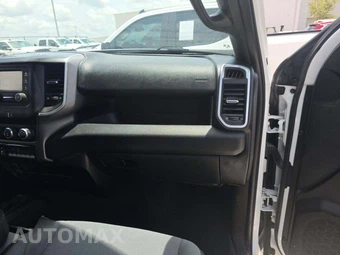 2024 Ram 3500 Cab Chassis SLT Crew Cab DRW - miniatura 18