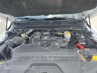 2024 Ram 3500 Cab Chassis SLT Crew Cab DRW - miniatura 22
