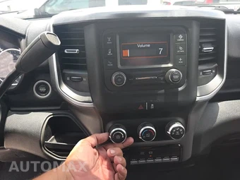 2024 Ram 3500 Cab Chassis SLT Crew Cab DRW - miniatura 25