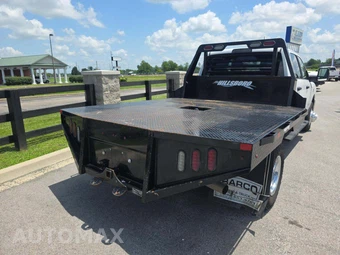 2024 Ram 3500 Cab Chassis SLT Crew Cab DRW – miniatura 3