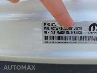 2024 Ram 3500 Cab Chassis SLT Crew Cab DRW – miniatura 5