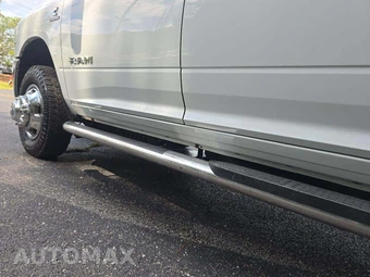 2024 Ram 3500 Cab Chassis SLT Crew Cab DRW – miniatura 19