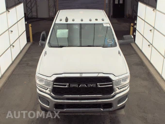 2024 Ram 3500 Cab Chassis Tradesman Crew Cab DRW - miniatura 2