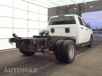 2024 Ram 3500 Cab Chassis Tradesman Crew Cab DRW - miniatura 4