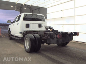 2024 Ram 3500 Cab Chassis Tradesman Crew Cab DRW - miniatura 6