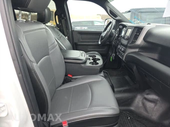 2024 Ram 3500 Cab Chassis Tradesman Crew Cab DRW - miniatura 8