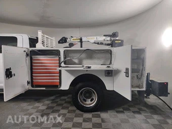 2024 Ram 3500 Cab Chassis Tradesman Crew Cab DRW - miniatura 5