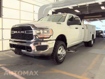 2024 Ram 3500 Cab Chassis Tradesman Crew Cab DRW - samochód z USA z aukcji Manheim, oferta Kup Teraz w AUTOMAX
