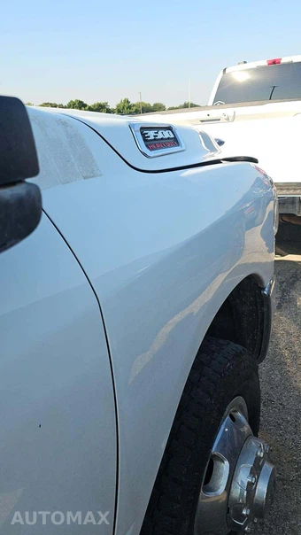 2024 Ram 3500 Cab Chassis Tradesman Crew Cab DRW - miniatura 21