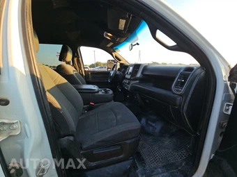 2024 Ram 3500 Cab Chassis Tradesman Crew Cab DRW - miniatura 8