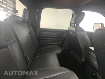 2024 Ram 3500 Cab Chassis Tradesman Crew Cab DRW - miniatura 19