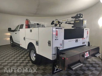 2024 Ram 3500 Cab Chassis Tradesman Crew Cab DRW - miniatura 6