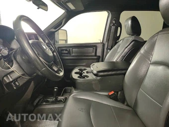 2024 Ram 3500 Cab Chassis Tradesman Crew Cab DRW - miniatura 13