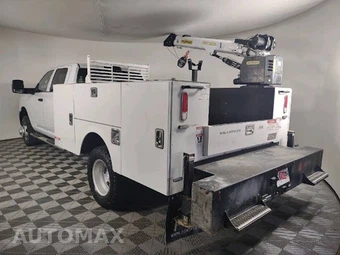 2024 Ram 3500 Cab Chassis Tradesman Crew Cab DRW - miniatura 5