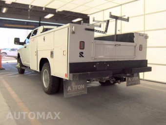 2024 Ram 3500 Cab Chassis Tradesman Crew Cab DRW – miniatura 8