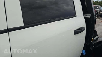 2024 Ram 3500 Cab Chassis Tradesman Crew Cab DRW – miniatura 24