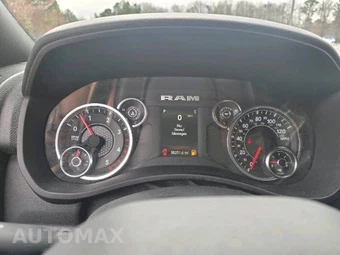 2024 Ram 3500 Cab Chassis Tradesman Crew Cab DRW - miniatura 14