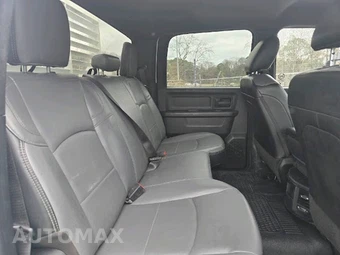 2024 Ram 3500 Cab Chassis Tradesman Crew Cab DRW - miniatura 16