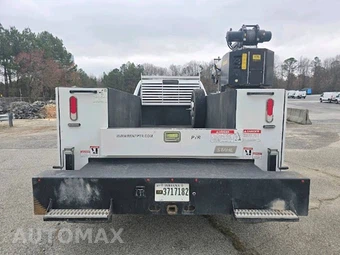 2024 Ram 3500 Cab Chassis Tradesman Crew Cab DRW - miniatura 8