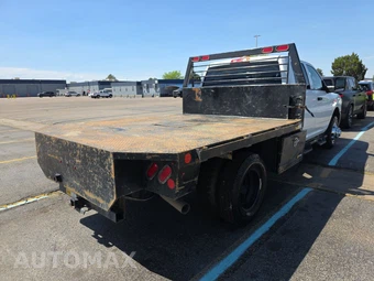 2024 Ram 3500 Cab Chassis Tradesman Crew Cab DRW – miniatura 4