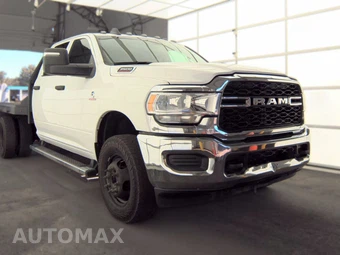 2024 Ram 3500 Cab Chassis Tradesman Crew Cab DRW - miniatura 3