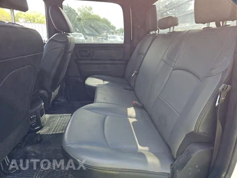 2024 Ram 3500 Cab Chassis Tradesman Crew Cab DRW – miniatura 13