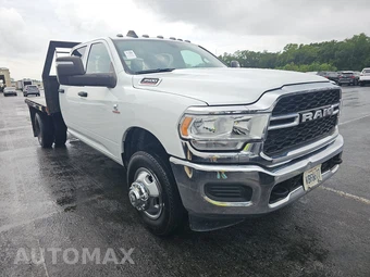 2024 Ram 3500 Cab Chassis Tradesman Crew Cab DRW – miniatura 3