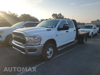 2024 Ram 3500 Cab Chassis Tradesman Crew Cab DRW