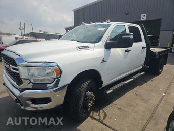 2024 Ram 3500 Cab Chassis Tradesman Crew Cab DRW