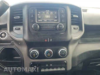 2024 Ram 3500 Cab Chassis Tradesman Crew Cab DRW - miniatura 11