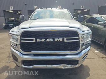2024 Ram 3500 Cab Chassis Tradesman Crew Cab DRW - miniatura 2