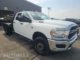 2024 Ram 3500 Cab Chassis Tradesman Crew Cab DRW - miniatura 3