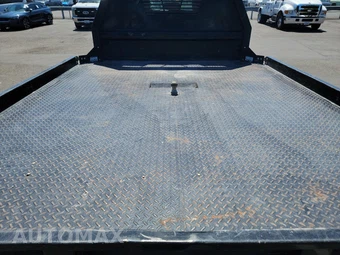 2024 Ram 3500 Cab Chassis Tradesman Crew Cab DRW – miniatura 16