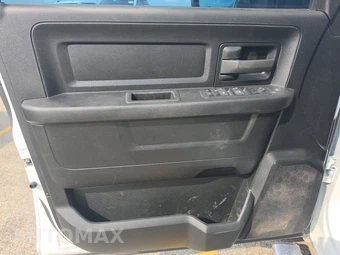 2024 Ram 3500 Cab Chassis Tradesman Crew Cab DRW - miniatura 9
