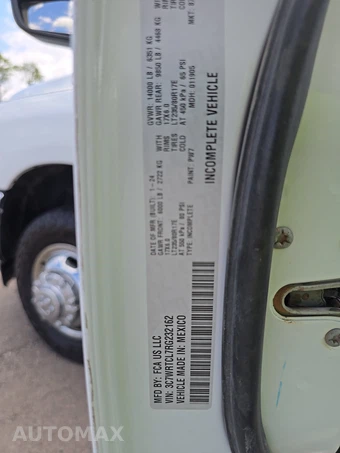 2024 Ram 3500 Cab Chassis Tradesman Crew Cab DRW – miniatura 14