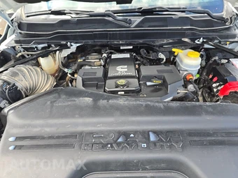 2024 Ram 3500 Cab Chassis Tradesman Crew Cab DRW – miniatura 15