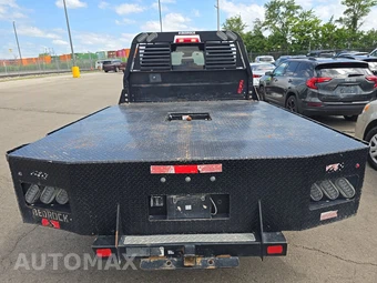 2024 Ram 3500 Cab Chassis Tradesman Crew Cab DRW – miniatura 5