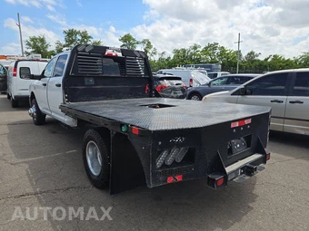 2024 Ram 3500 Cab Chassis Tradesman Crew Cab DRW – miniatura 6