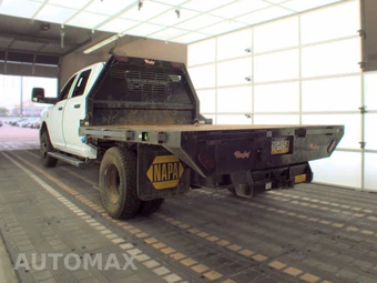 2024 Ram 3500 Cab Chassis Tradesman Crew Cab DRW – miniatura 6