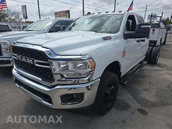 2024 Ram 3500 Cab Chassis Tradesman Crew Cab DRW