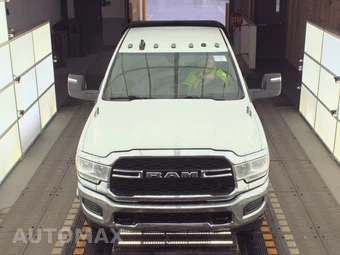 2024 Ram 3500 Cab Chassis Tradesman Crew Cab DRW - miniatura 2