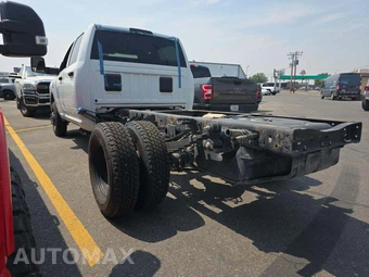 2024 Ram 3500 Cab Chassis Tradesman Crew Cab DRW - miniatura 2