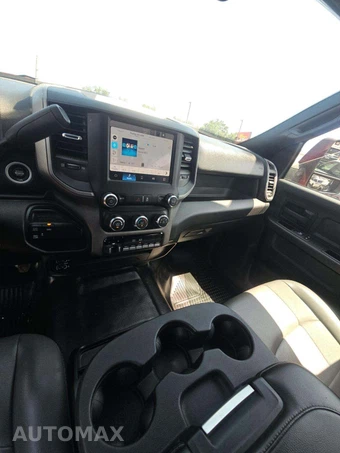 2024 Ram 3500 Cab Chassis Tradesman Crew Cab DRW - miniatura 10