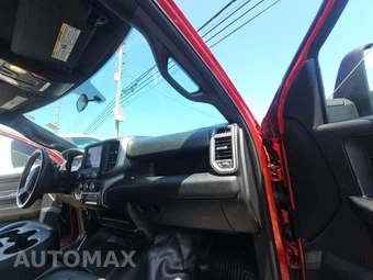 2024 Ram 3500 Cab Chassis Tradesman Crew Cab DRW - miniatura 18